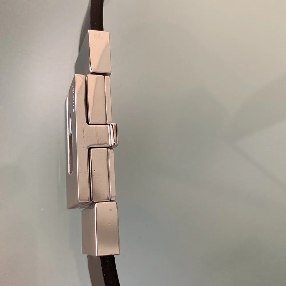 NIB Auth GUCCI leather BELT w/logo buckle 28”/71.5 cm ITALY - Picture 7 of 16